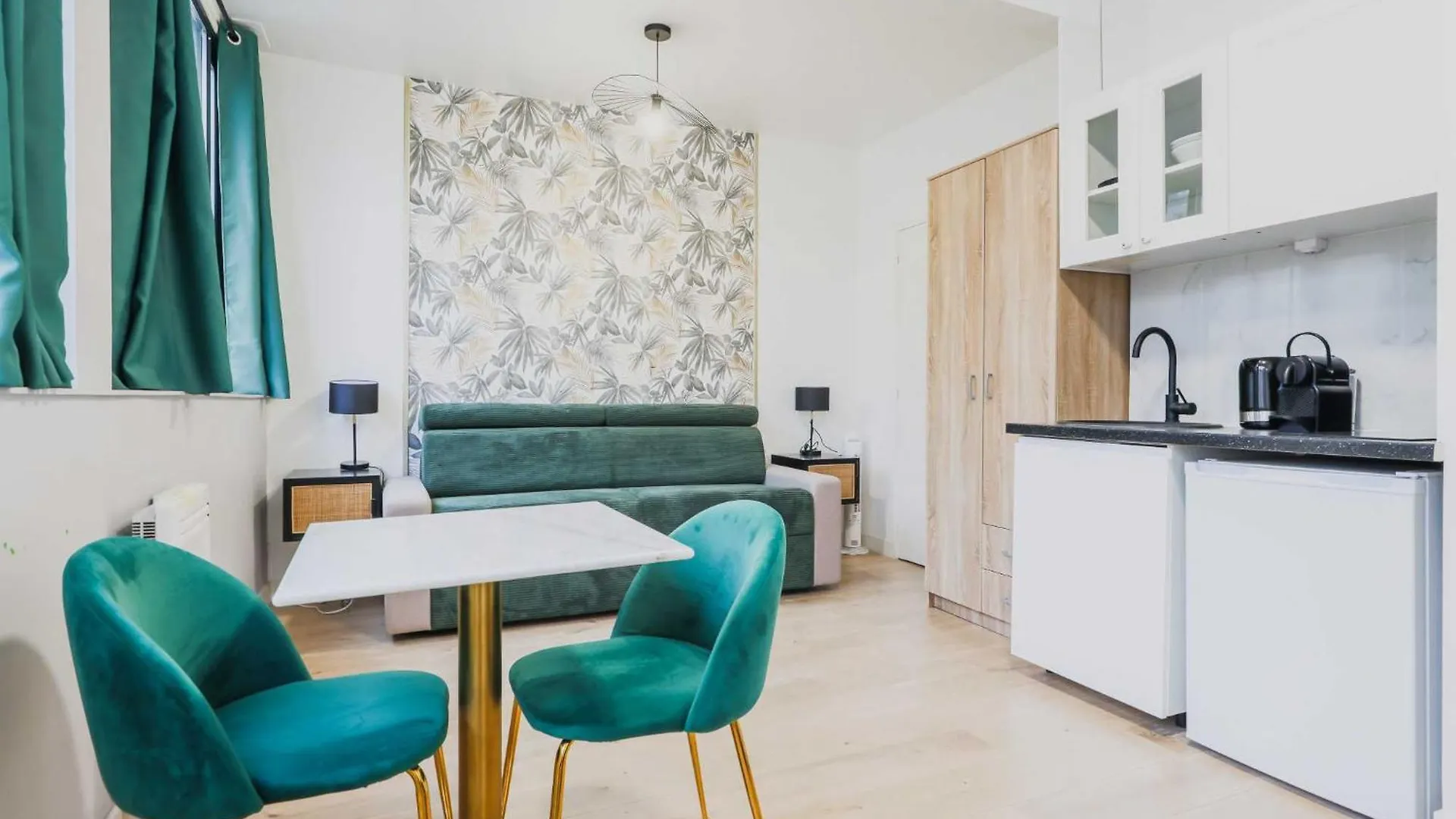 Beautiful Studio - 2P - Parc De Belleville Paris France
